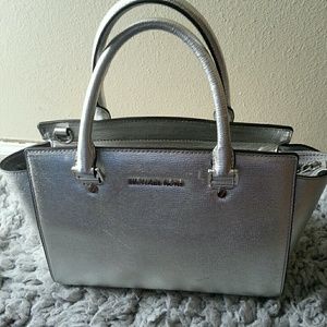 Michael Kors Selma Satchel